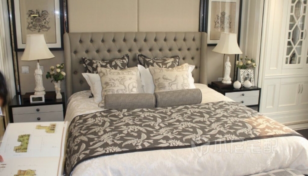 118㎡/三室兩廳兩衛(wèi)/現(xiàn)代